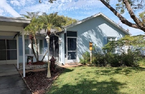 Seven Springs Homes House | Beaches for Time Travelers