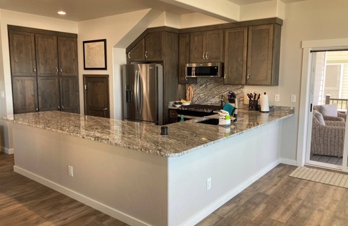 Gold Beach House | Beachfront, 180 degree views. Beach access. AC, Fireplace. EV Charger, Pet Free.