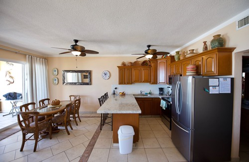 San Jose del Cabo Condo | Beachfront 2 BR Condo with Endless Ocean View - Free Wifi