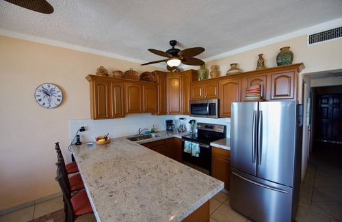 San Jose del Cabo Condo | Beachfront 2 BR Condo with Endless Ocean View - Free Wifi