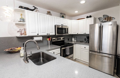 Puerto Penasco Condo | Beachfront 2-bedroom condo with on-site spa in beautiful Puerto Peñasco