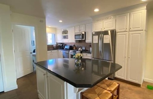 Downtown Condo | Beachfront 3 BDR Downtown Pismo Beach.