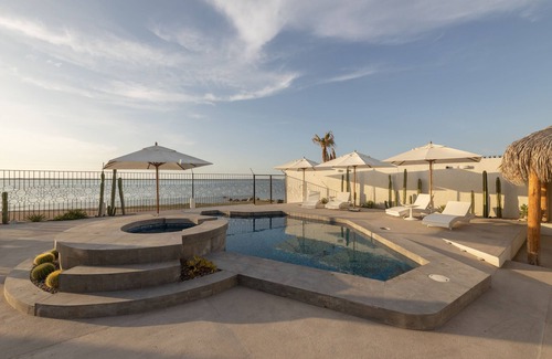 La Paz House | Beachfront 4BR Home with heated pool