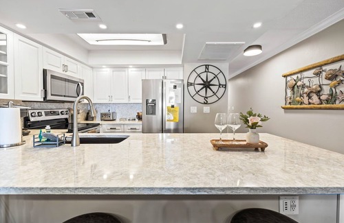 Belleair Beach Condo | Beachfront Aldea 18 in Belleair Beach