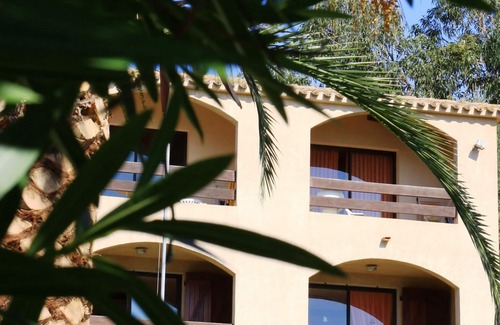 Tiuccia Apartment | Beachfront apartment in Tiuccia with 2 rooms