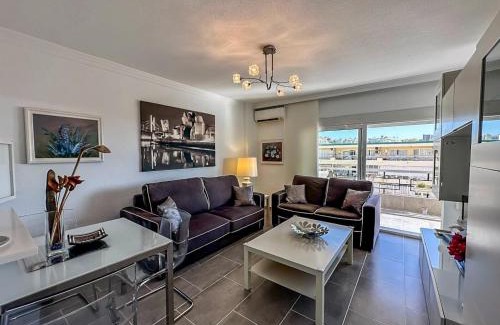 Carihuela Apartment | Beachfront Apartment in La Carihuela