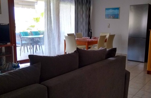 Pefki Apartment | Beachfront Apartment, Oceanis Suite, Tholos Bay Suites