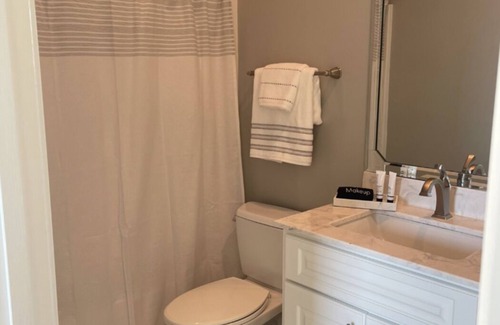 Old Town Apartment | Beachfront Bay St Louis condo in Old Town with Kitchen