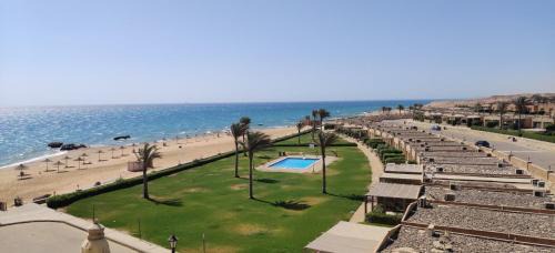 Zafarana Apartment | Beachfront Bliss Experience panoramic Seaview Families only