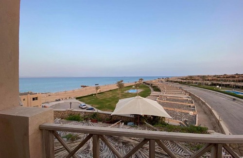 Zafarana Apartment | Beachfront Bliss Experience panoramic Seaview Families only