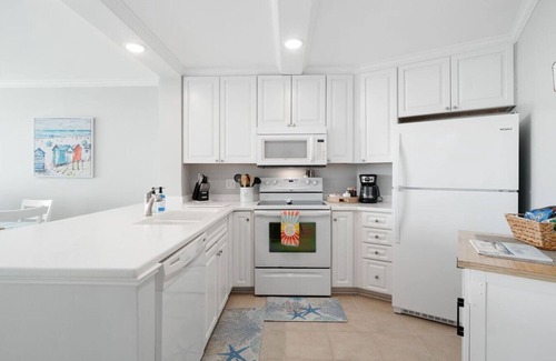 Atlantic Beach Condo | Beachfront Bliss, 3BR Condo with Pool, Hot Tub & Ocean Views