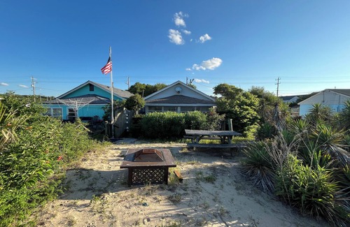 Norfolk House | Beachfront Bungalow w/BEST Location in Ocean View!