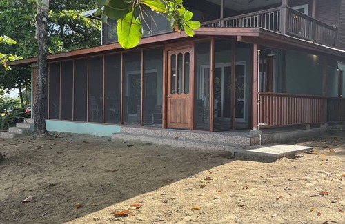 Lawson Rock Villa | BEACHFRONT CASITA Snorkel & explore this amazing reef~ Experience Caribbean Life