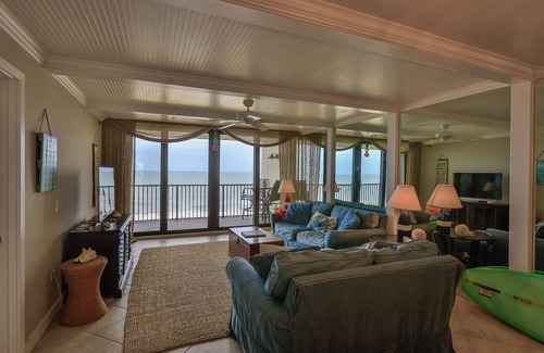 Bethune Beach Condo | Beachfront Chadham by the Sea with Riverviews! Quiet car-free beach location! CH419