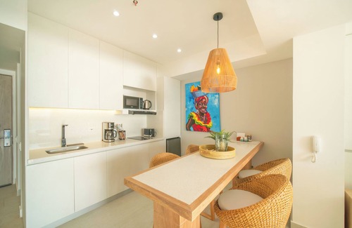 Urbanizacion Eliana Apartment | Beachfront Luxury at Cartagena