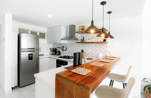 Marbella Apartment | Beachfront apartment + wifi + swimming pool