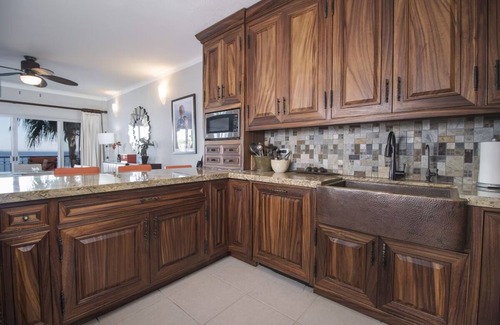 San Jose del Cabo Condo | Beachfront condo at the Rock. Surfers, beach lovers paradise.