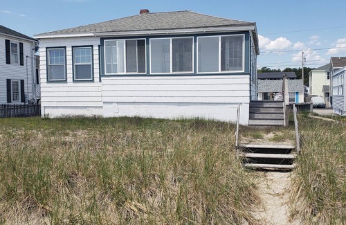 Old Orchard Beach Cottage | Beachfront Cottage on Old Orchard Beach