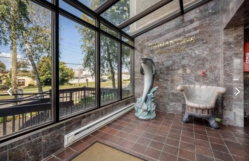 Southend Condo | Beachfront Condo! Pet friendly! 2 Bed, 2 Bath