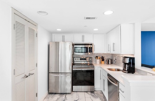 Downtown Myrtle Beach Condo | Beachfront condo w/balcony & beach access