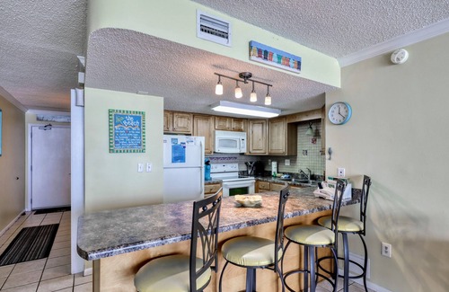 Ono Island Condo | Beachfront Condo with Amazing Views!
