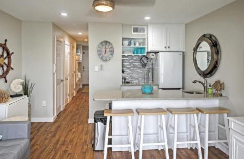 North Beach Apartment | Beachfront Corpus Christi Condo with Deck and Views!