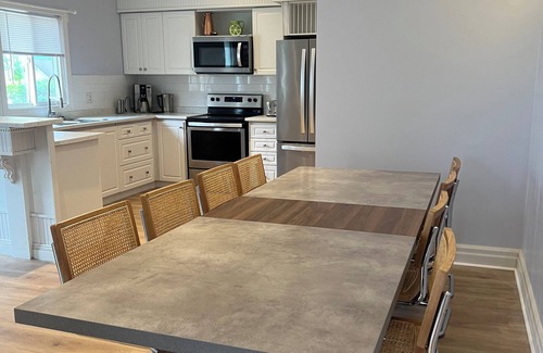Wasaga Beach Cottage | BEACHFRONT COTTAGE IN WASAGA BEACH - SANDPIPER BEACH RESORT - COTTAGE # 12