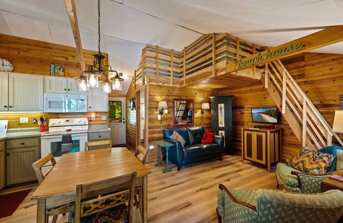 Baileys Harbor Cottage | Beachfront Cottage on Lake Michigan