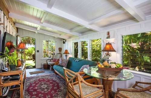 Kilauea Cottage | Beachfront Cottage TVNC#1361
