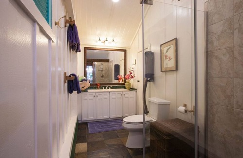 Kilauea Cottage | Beachfront Cottage TVNC#1361