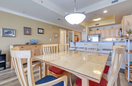 Dauphin Island Condo | Beachfront Dauphin Island Condo w/2 Pools & Sauna