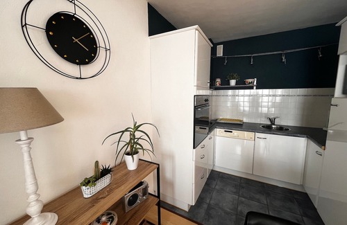 Les Sables d'Olonne Apartment | Beachfront Studio with Balcony & Garage
