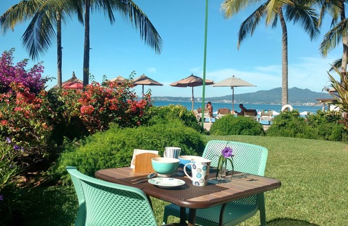 Flamingos Apartment | Beachfront, groundfloor Studio at Krystal Grand in Flamingos Nuevo Vallarta