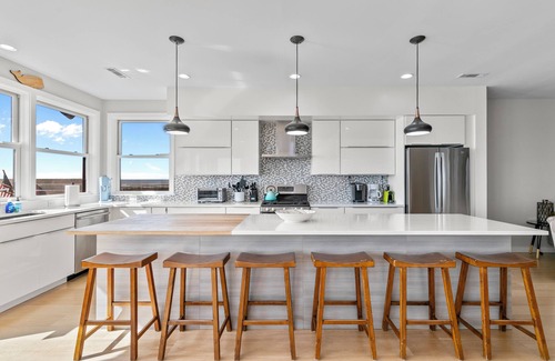 Milford House | Beachfront Home- Quiet, On The Water In Milford Connecticut