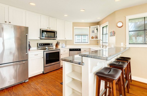 Pirates Beach House | Beachfront Home w/Great Gulf Views, Open Plan, Quick Beach Access