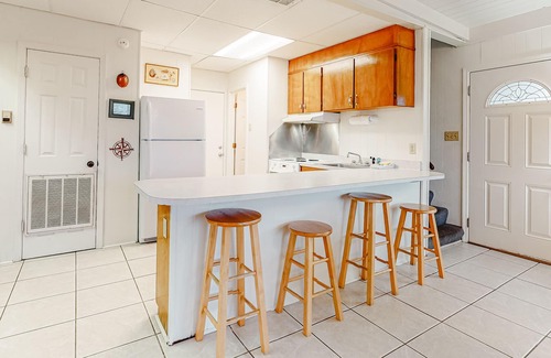 Surf Side Shores House | Beachfront home with furnished deck, great location, & WiFi