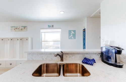 Bermuda Beach House | Beachfront home with central A/C, ocean views, deck, balcony, & beach access
