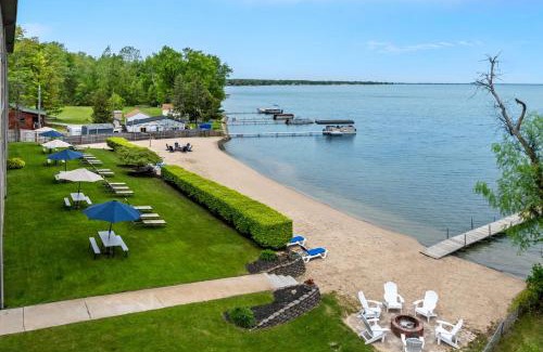 Houghton Lake Hotel | Beachfront Hotel Houghton Lake
