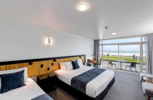 Hokitika Hotel | Beachfront Hotel