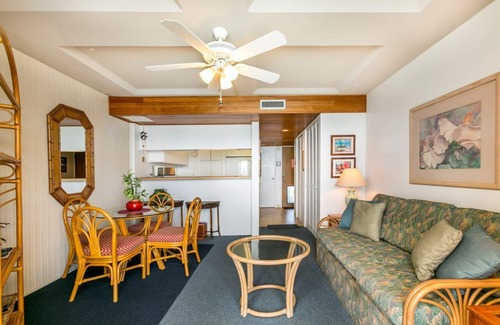 Makaha Condo | BEACHFRONT LEGAL BUDGET CONDO-VIEWS-FREE PKG/WIFI, POOL, HOT TUB, TENNIS/PICKLE7