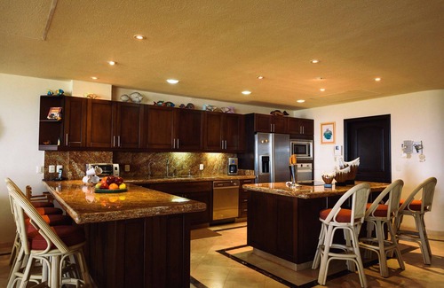 Flamingos Condo | Beachfront Luxury Condo with Stunning Ocean Views!