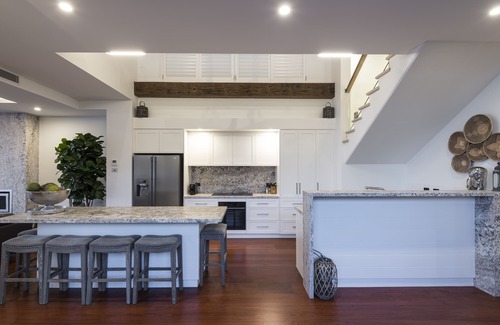 Mermaid Beach House | Beachfront Luxury