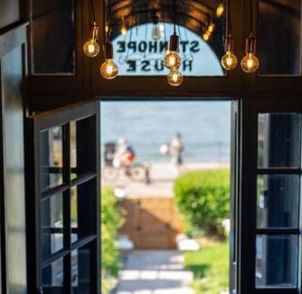 Herne Bay Apartment | Beachfront Luxury Home with Spectacular Sea Views