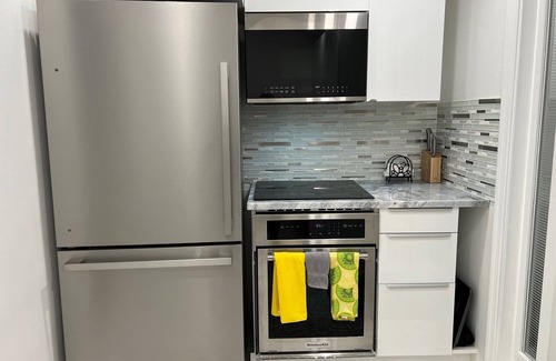 Birch Park Finger Streets House | BEACHFRONT, MONTHLY RENTAL OR YEARLY RENTAL POSSIBLE