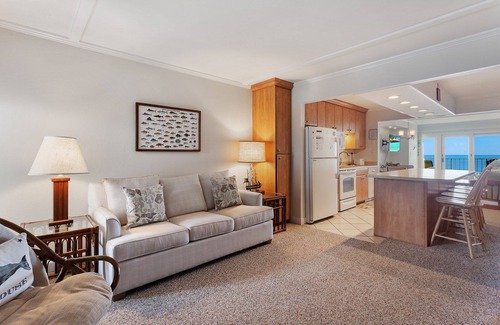 Nags Head Condo | Beachfront Nags Head condo w/deck & family entertainment