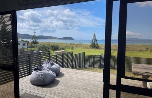 Karkari Peninsula House | Beachfront Bliss