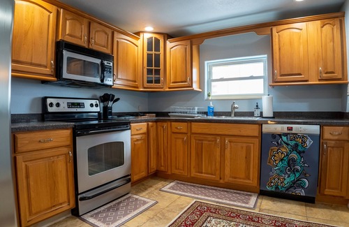 Daytona Beach Apartment | Beachfront Ocean View Suite - Steps From The Beach - Daytona Beach Shores, FL