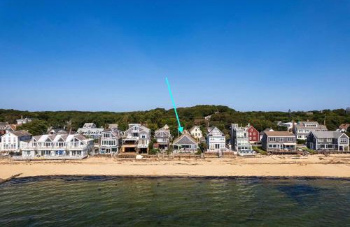 Commercial Street House | Beachfront on Commercial St Dog Friendly