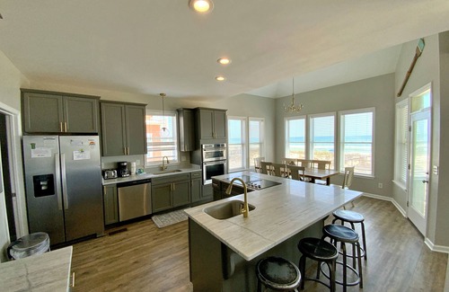 Morgantown House | Beachfront! Pools- new AC!