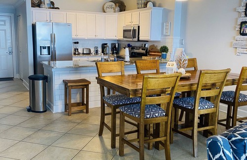 Long Beach Condo | Beachfront Premium Unit *A Must See* Oversized Balcony/Beach Chairs Included